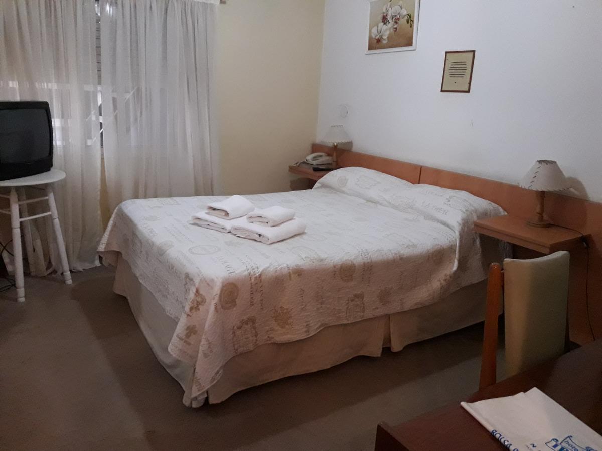 Iberia Hotel Olascoaga Неукен Экстерьер фото